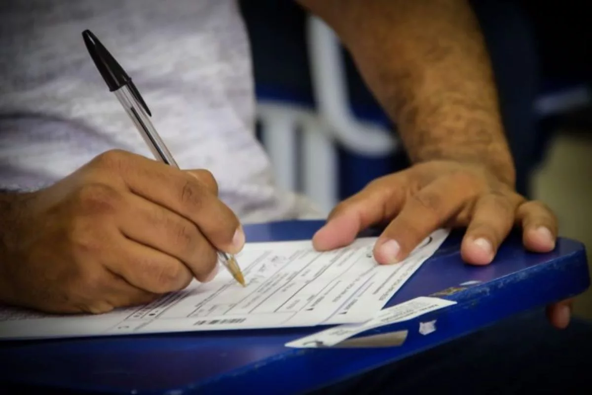 Candidatos devem conferir o edital e o conteúdo programático para estudar corretamente