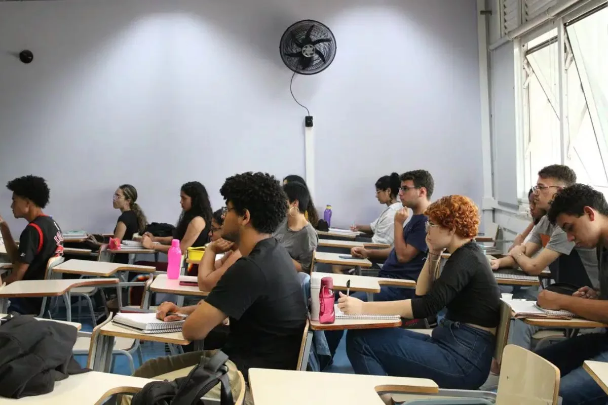 Salas de aula cada vez mais cheias em cursos preparatórios