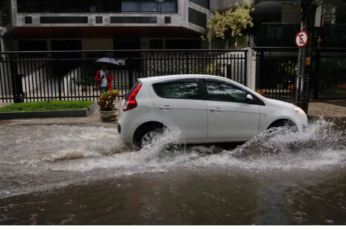 Cidades como o Rio de Janeiro criam planos para evitar desastres de grandes proporções 