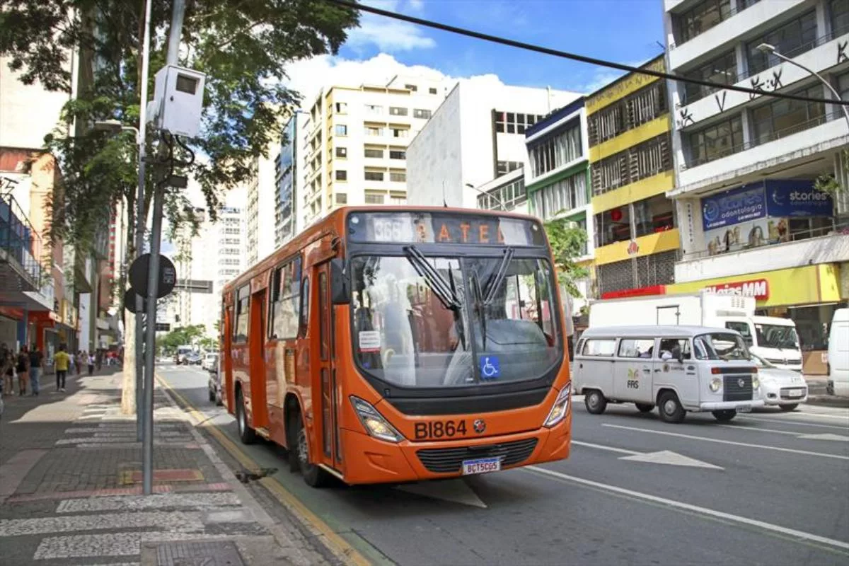 Ônibus é um dos principais meios de transporte público