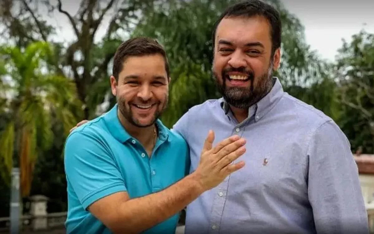 Thiago Pampolha e Cláudio Castro em foto de campanha