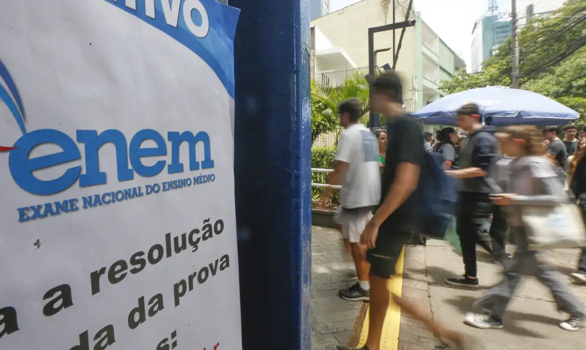 Enem é a porta de entrada para jovens de todo o Brasil em universidades