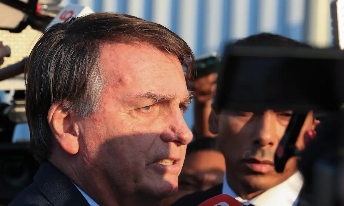 Denúncia contra Bolsonaro envolve 34 pessoas no total