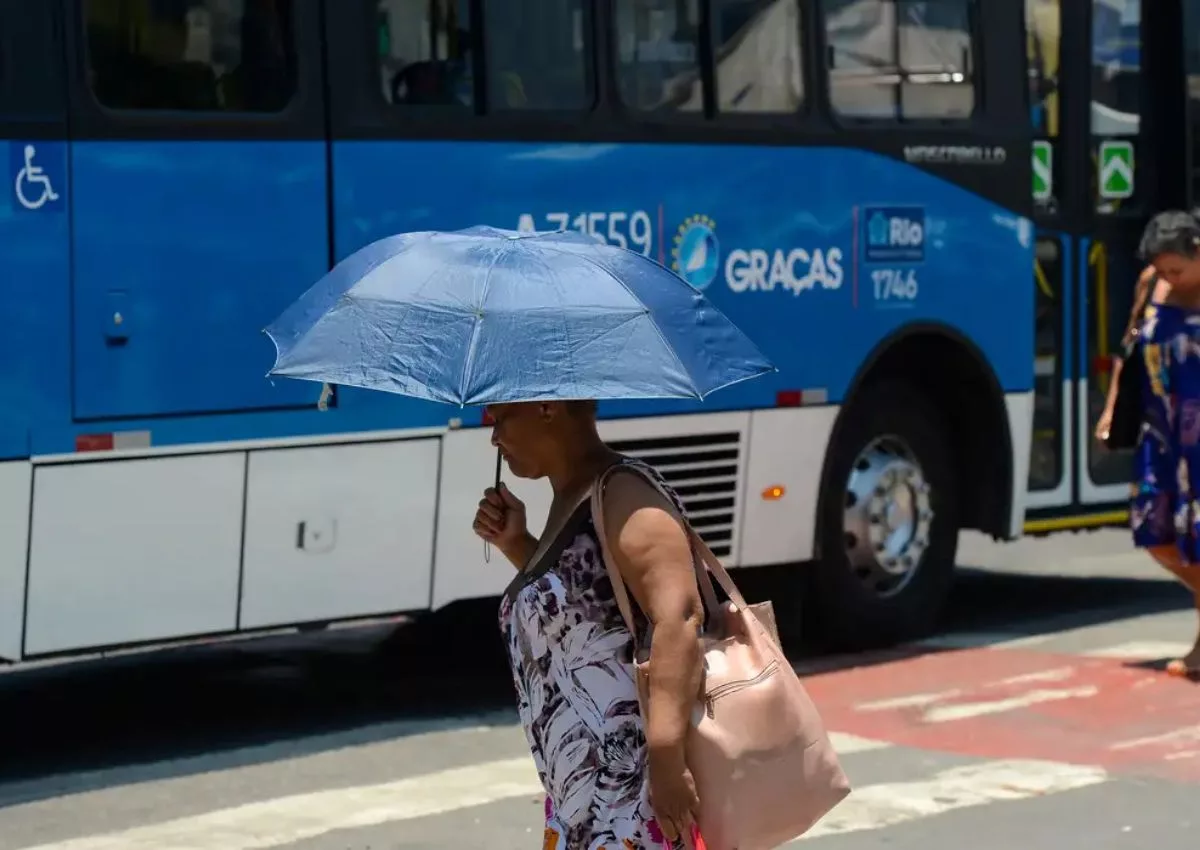 Mesmo à sombra, sensação térmica no Rio tem ultrapassado os 50º