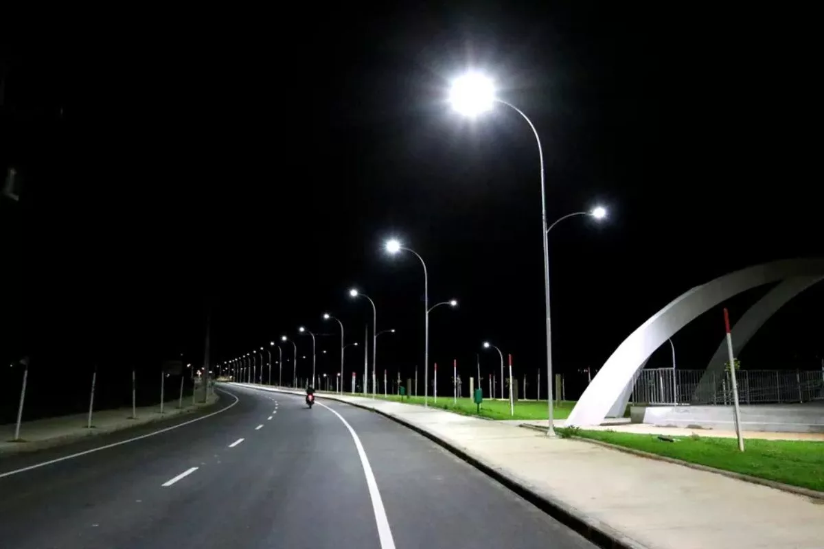 Iluminação pública traz mais segurança à população