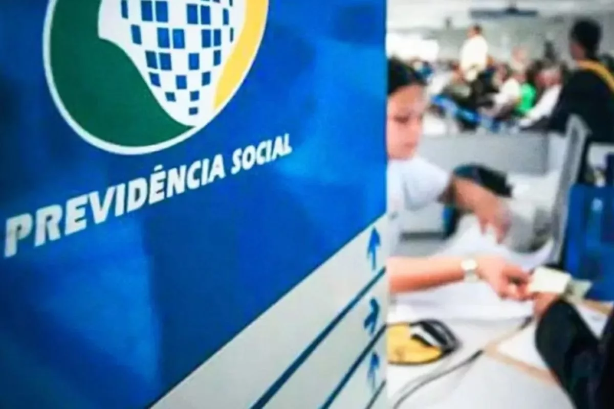 O processo pode ser realizado online ou presencialmente, e é importante reunir toda a documentação necessária para evitar contratempos e atrasos