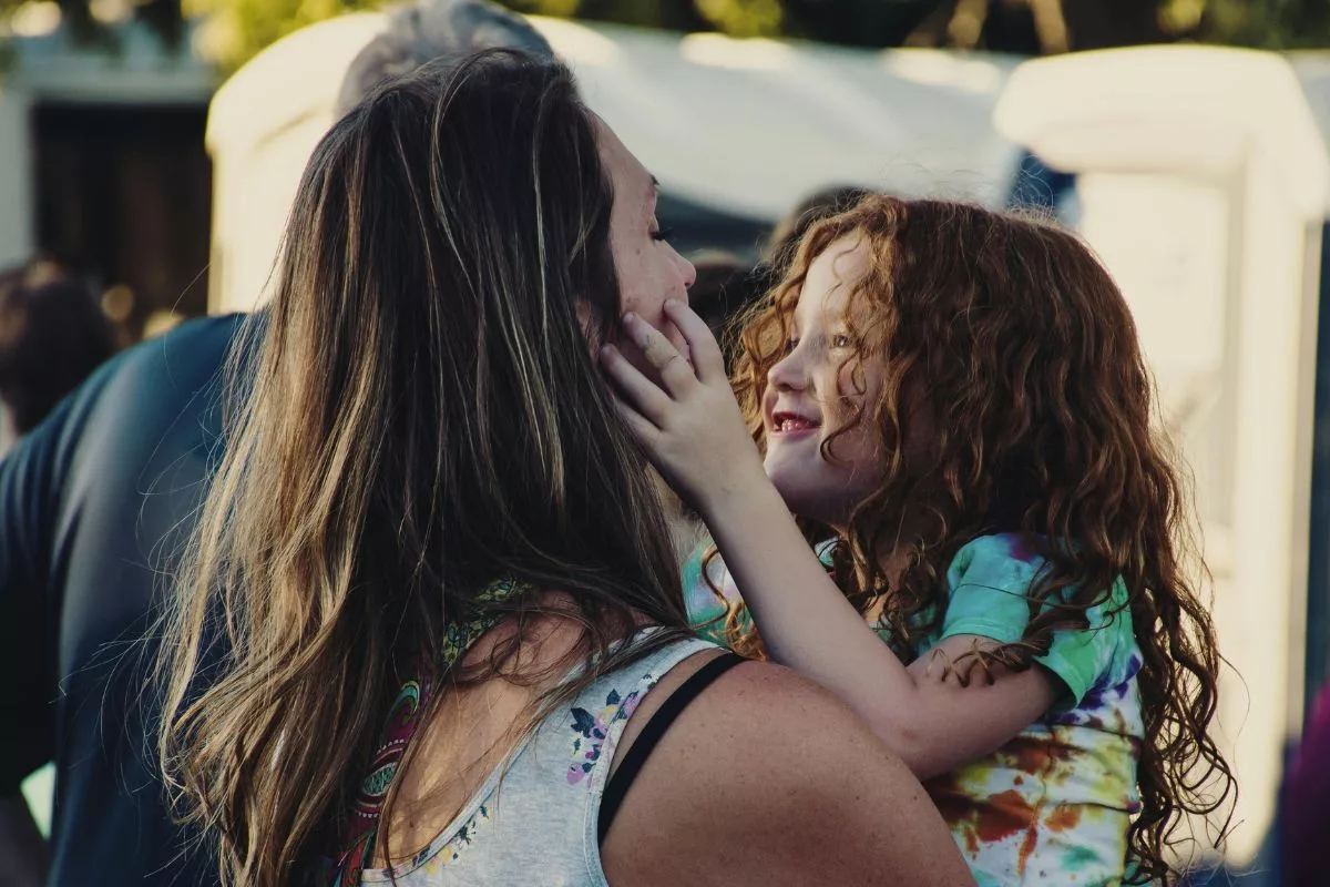 O Dia das Mães é marcado por gestos de carinho, presentes e momentos de convivência familiar