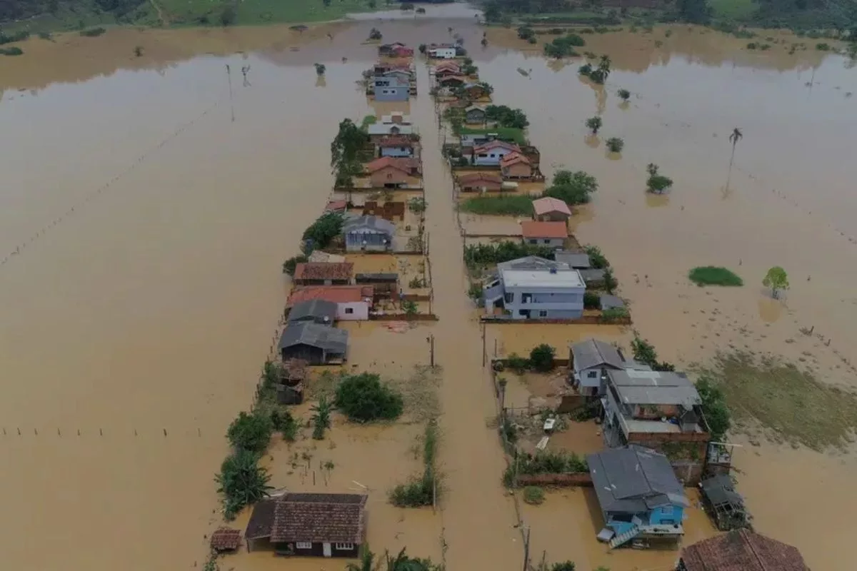 Enchentes são uma das consequências de um ciclone extratropical