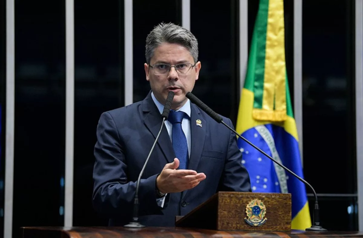 Senador Alessandro Vieira (MDB-SE) é um dos autores do pedido de abertura da CPI da Lava Toga (Divulgação Senado)