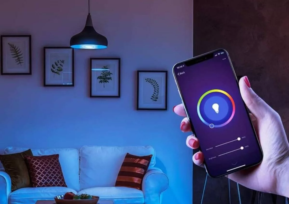 Iluminação inteligente une conforto, economia, segurança e praticidade em um único sistema