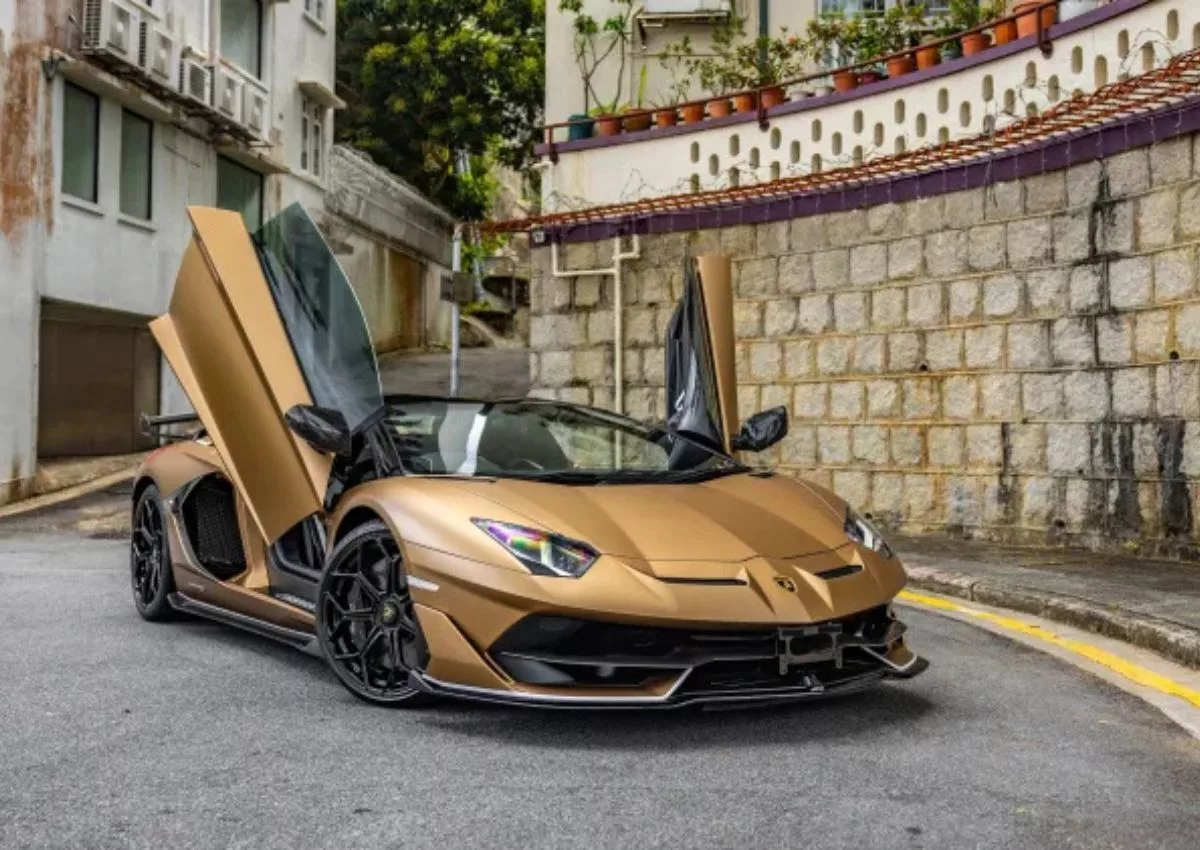 Lamborghini Aventador SVJ tem valor de mercado em cerca de R$ 8,2 milhões
