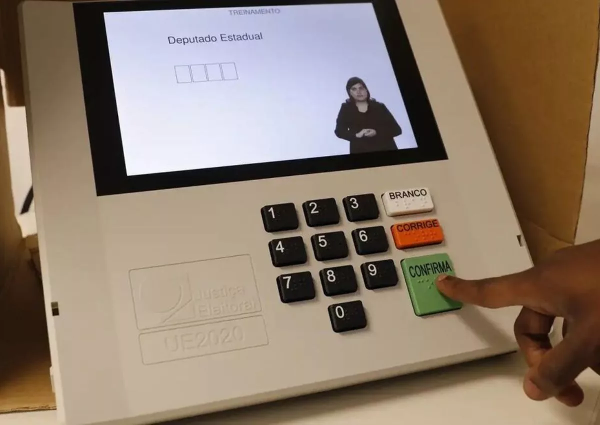 Brasileiros terão que ir às urnas novamente em 2026