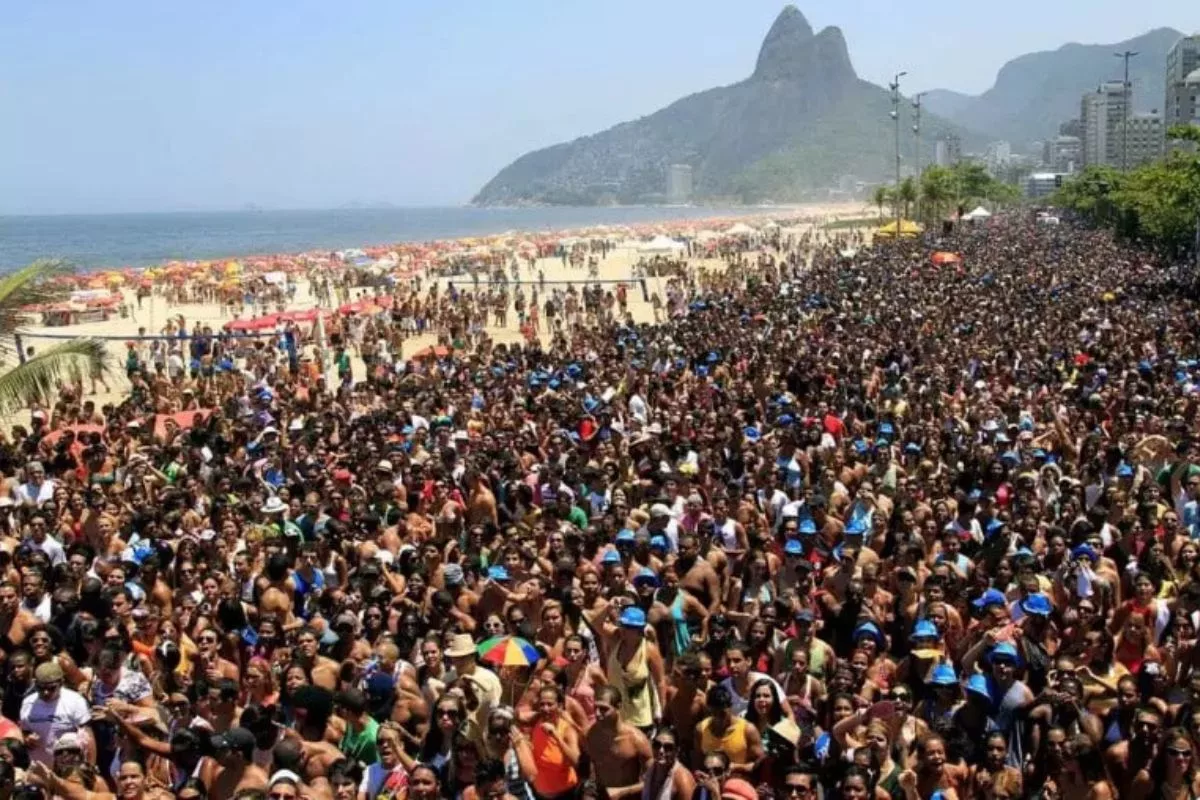 Calor e multidão: Carnaval 2026 promete injetar fortuna na economia do Rio