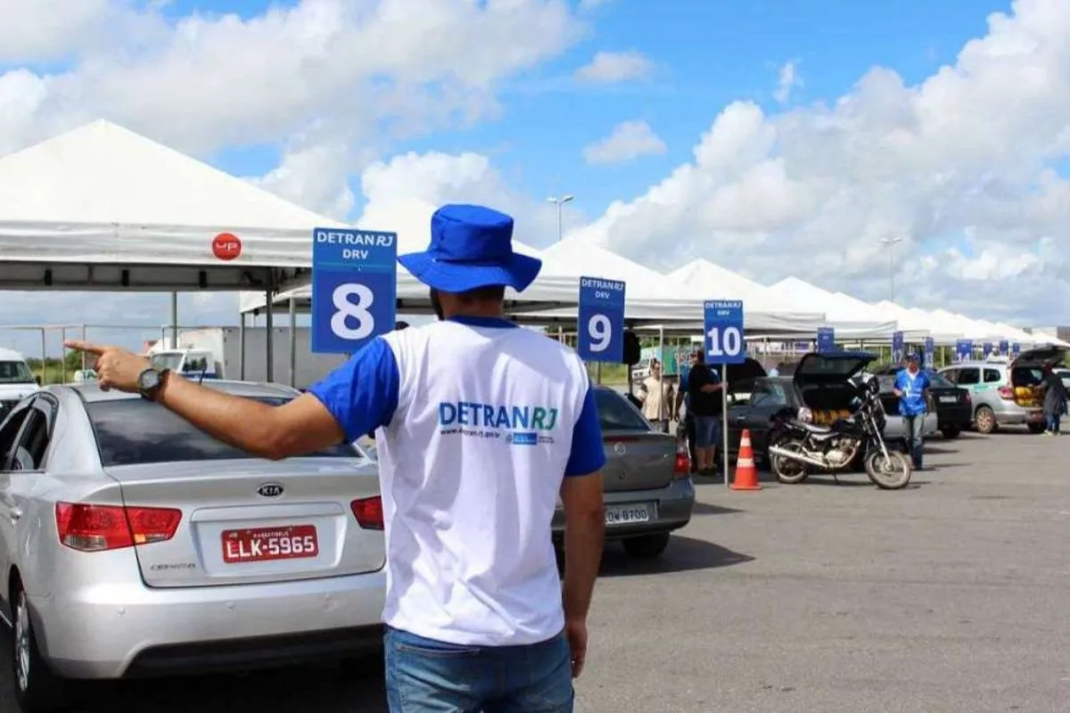 À vista ou parcelado? IPVA RJ 2026 gera dúvidas