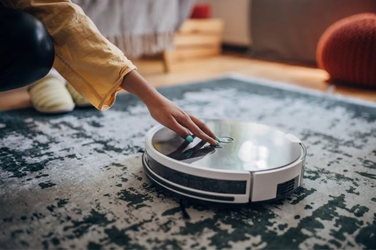 Tecnologia na limpeza: robô aspirador é um dos mais requisitados